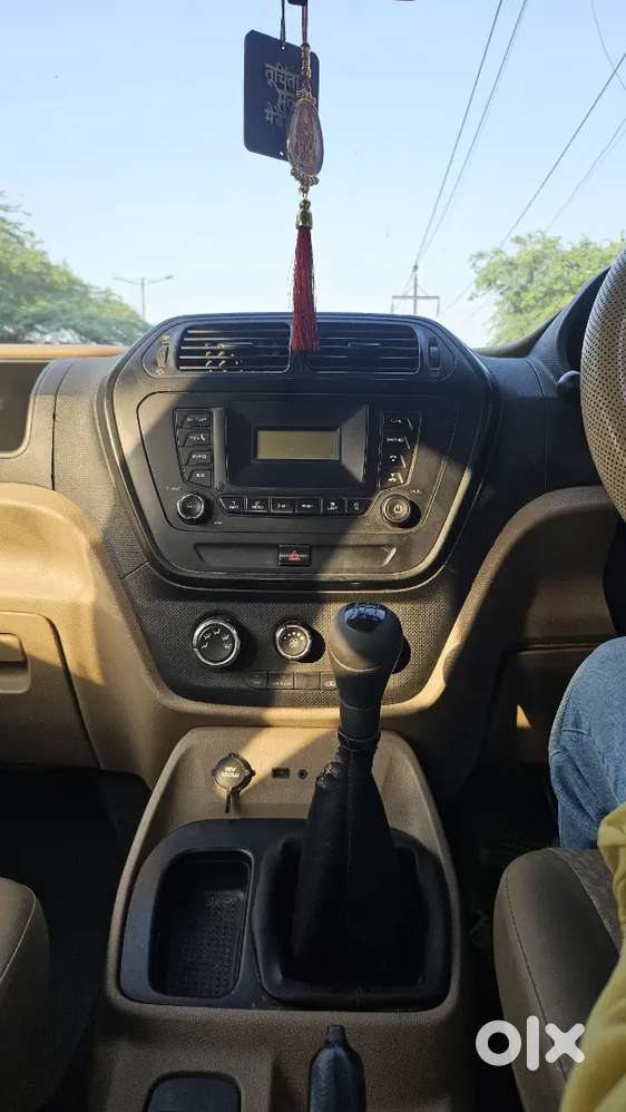 Mahindra Tuv 300 2016 T6+ Single Owner