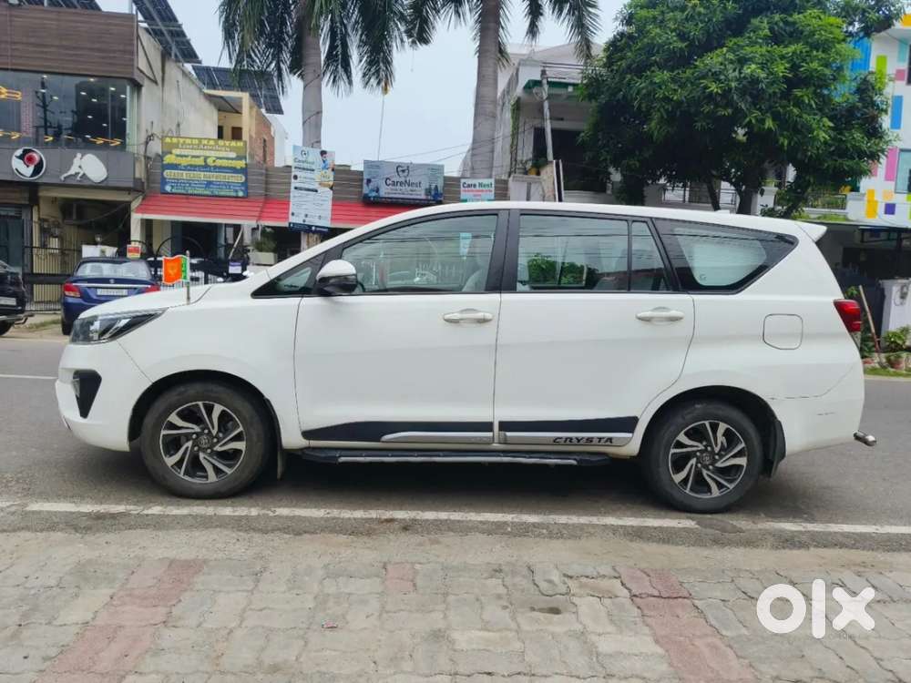Toyota Innova Crysta 2.4 G Mt 7 Str, 2021, Diesel