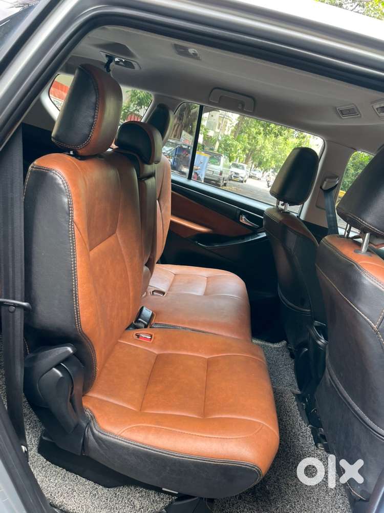 Toyota Innova Crysta 2024