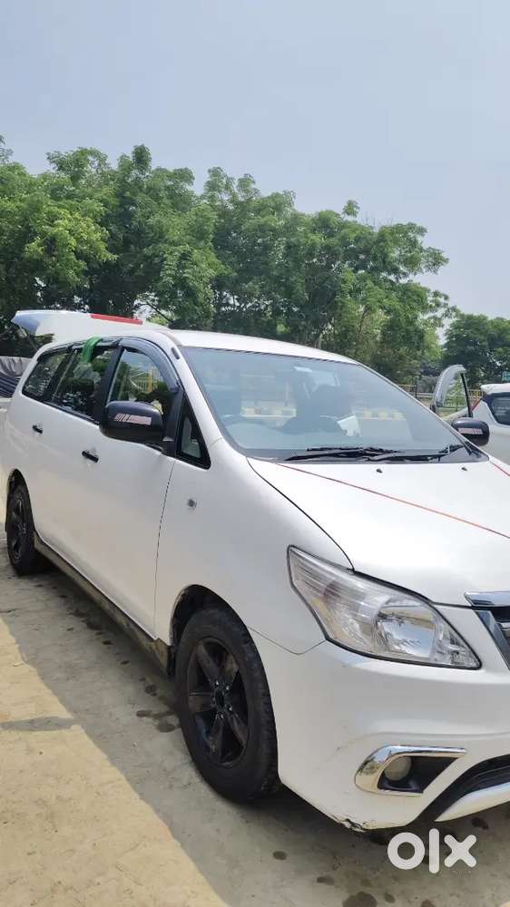 Toyota Innova 2014 Diesel 125000 Km Driven