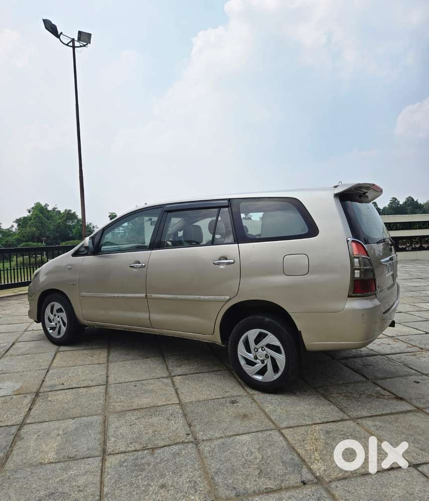 Toyota Innova 2.0 Vx 8 Seater Bs Iv, 2007, Diesel