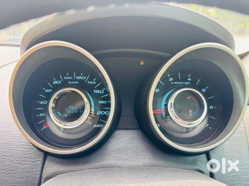 Mahindra Xuv500 W9, 2021, Diesel