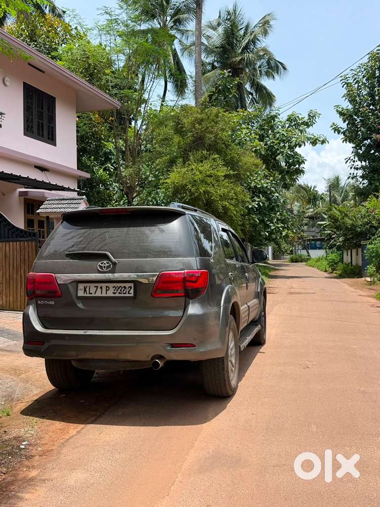 Toyota Fortuner Diesel 2012