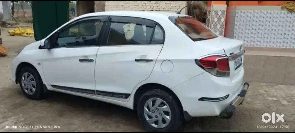 Honda Amaze 2015 Diesel Well Maintained