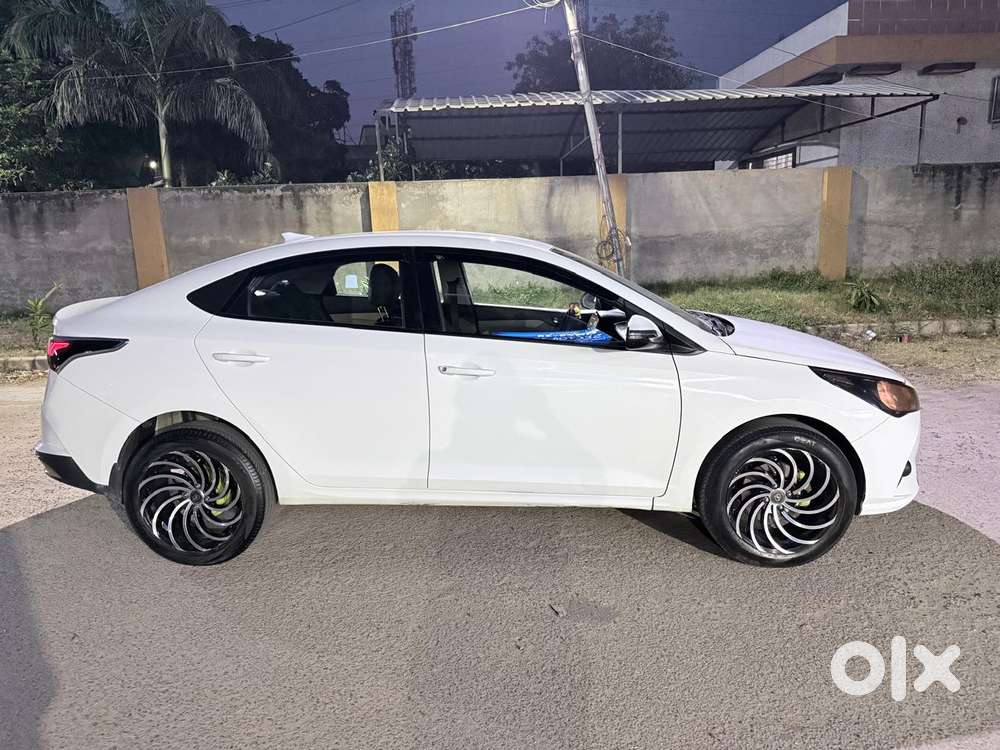 Hyundai Verna 1.5 S Plus Diesel Mt, 2022, Diesel