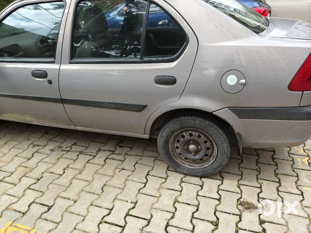 Ford Ikon 1.6 Zxi 2000 Petrol