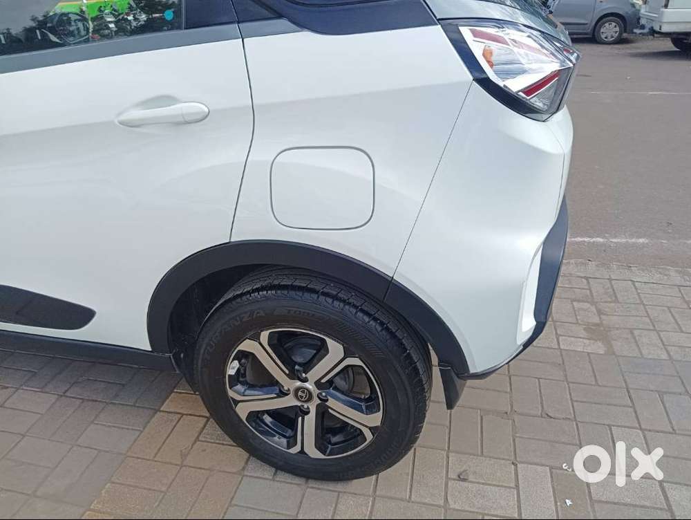 Tata Nexon Xza+ Premium Automatic Petrol, 2022 Bh Series Paid Till 28
