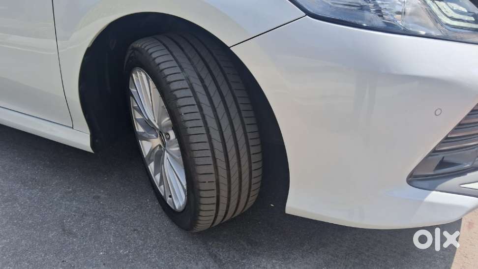 Toyota Camry Hybrid, 2020, Petrol