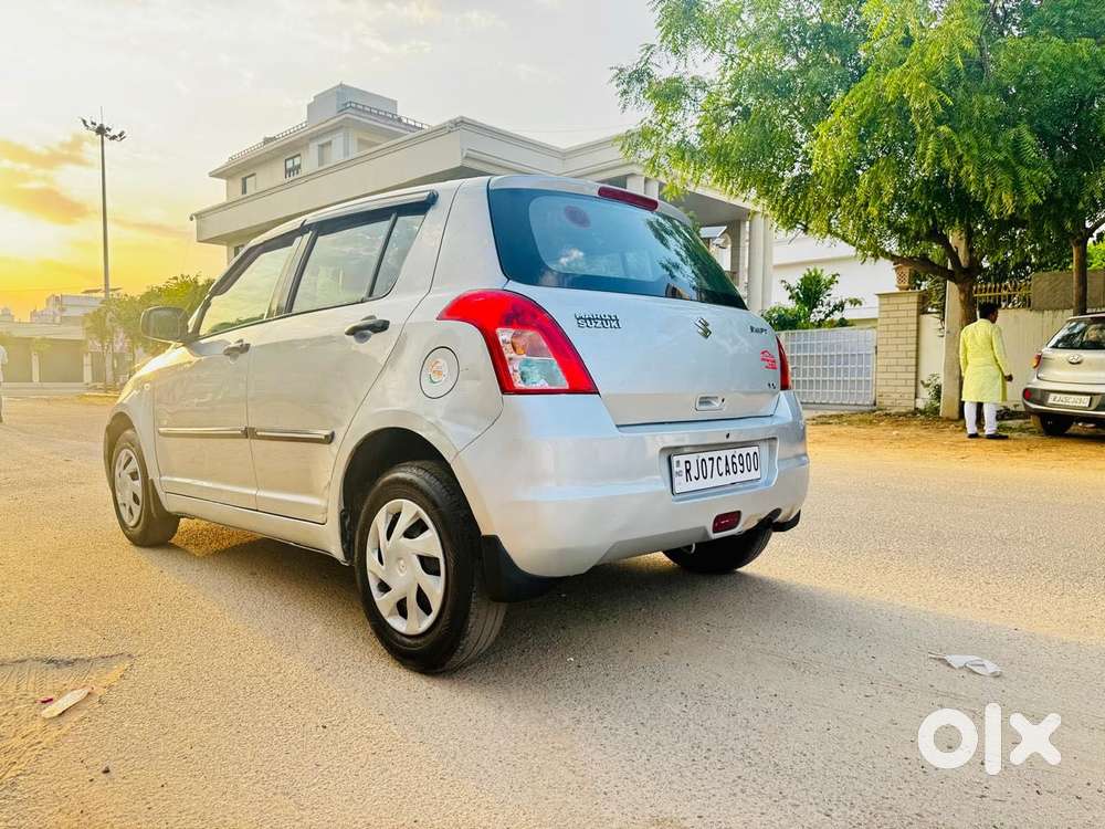 Maruti Suzuki Swift Vxi Optional, 2010, Petrol