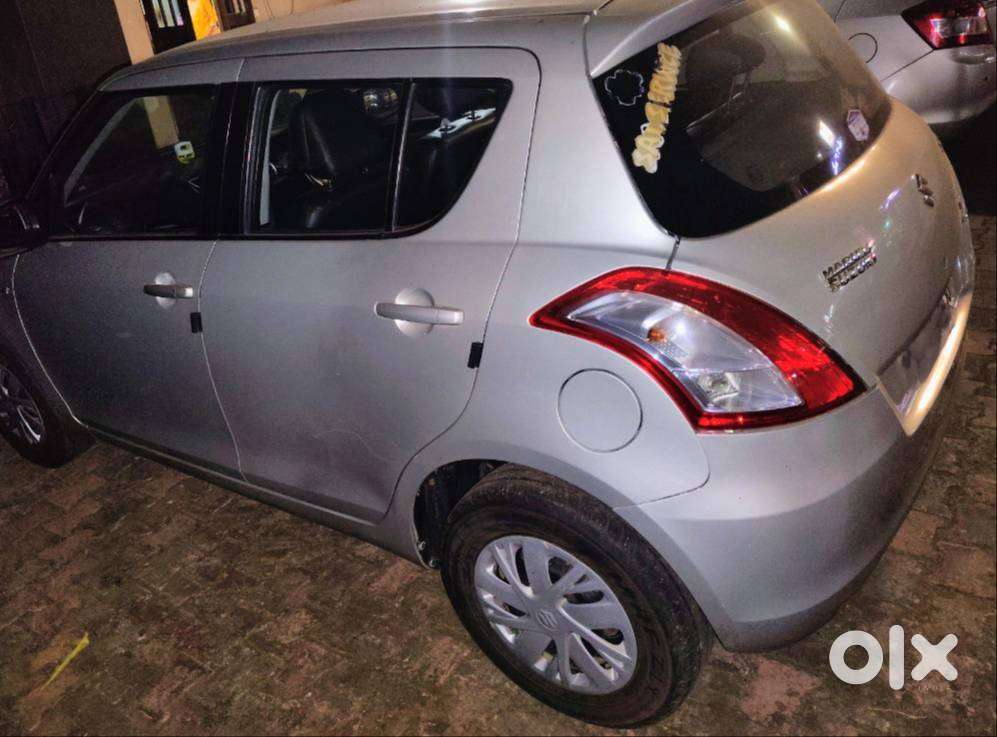 Maruti Suzuki Swift Nov 2016