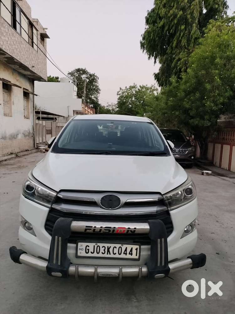 Toyota Innova Crysta 2017 Diesel Manual