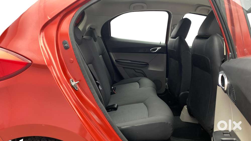 Tata Tiago 1.2 Revotron Xza, 2019, Petrol