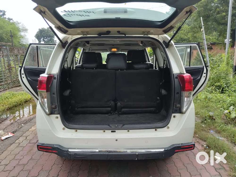 Toyota Innova Crysta Diesel 2016