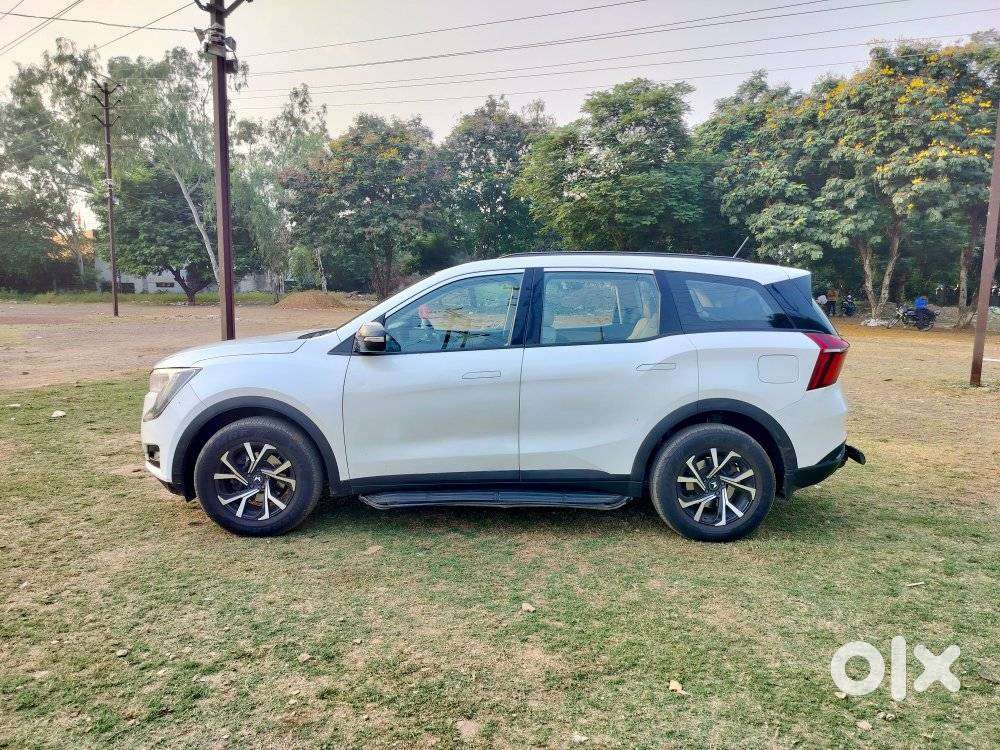 Mahindra Xuv700 2.2 Mx Diesel Mt 5 Str, 2024, Diesel