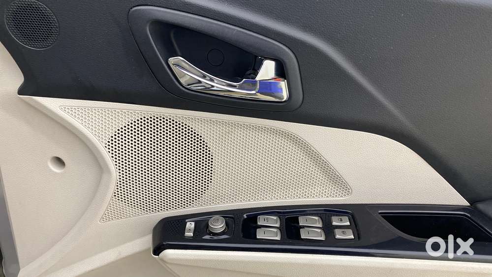 Mahindra Xuv300 W8 Option Diesel, 2020, Diesel