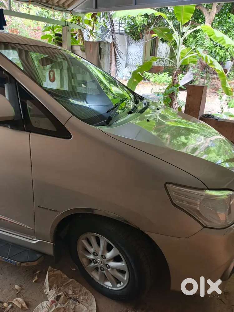 Toyota Innova 2014 Diesel 125000 Km Driven