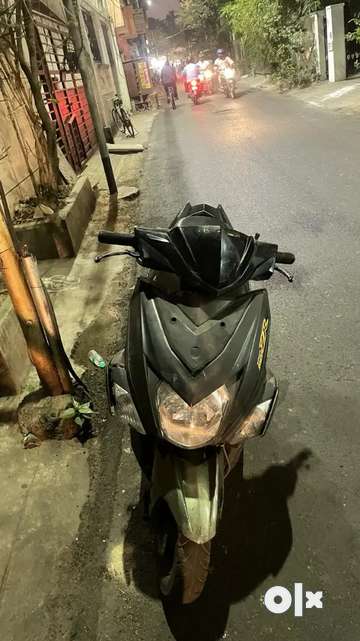 Yamaha ray best sale zr olx