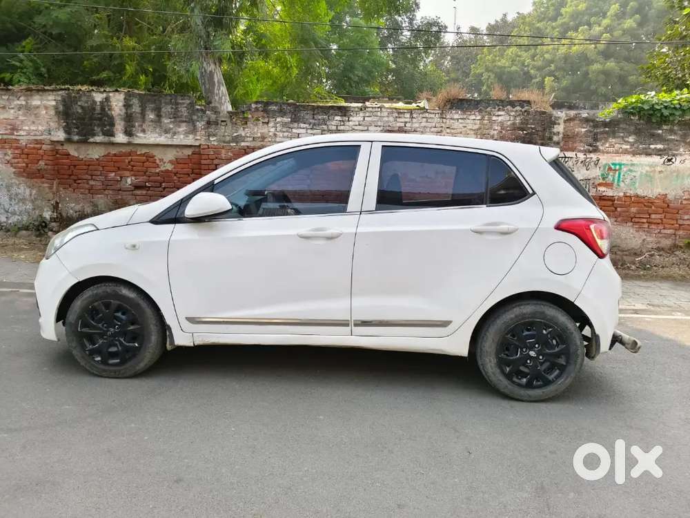 Urgent Sell Hyundai Grand I10 2014 Diesel 83000 Km Driven