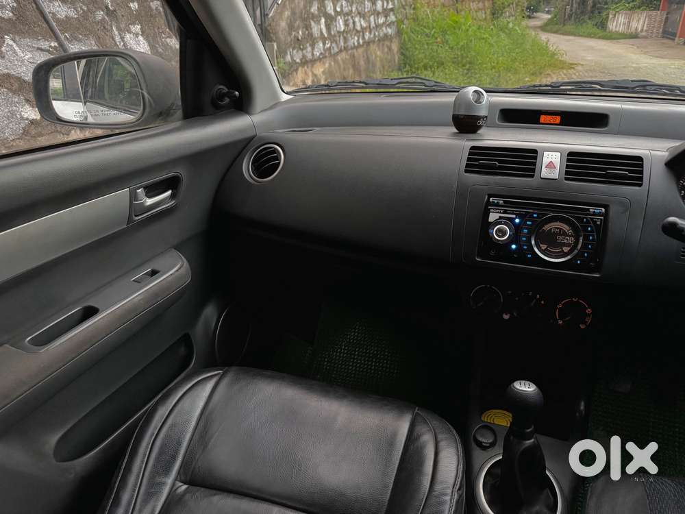 Maruti Suzuki Swift Vxi 1.2 Abs Bs-iv, 2010, Petrol