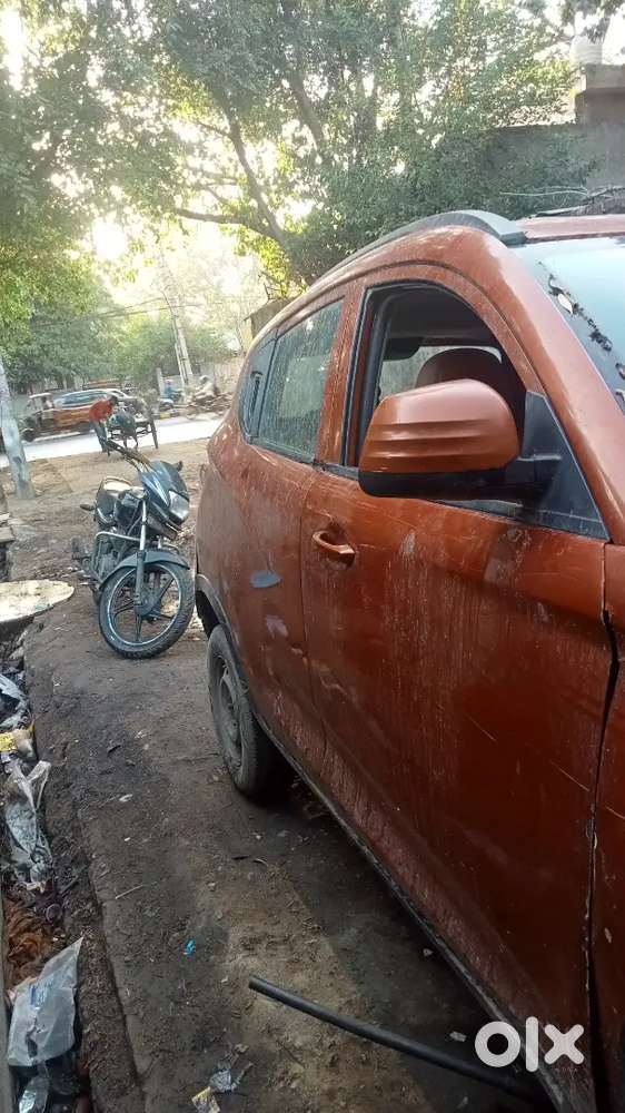 Mahindra Kuv 100 2016 Petrol 57000 Km Driven