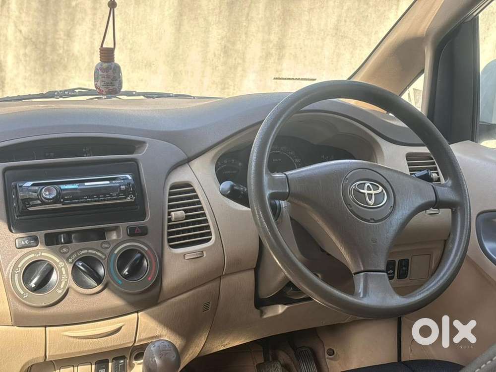 Toyota Innova 2009 Cng 1st Owner Good Condition