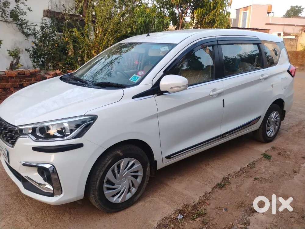Maruti Suzuki Ertiga Vxi 2025