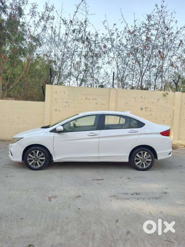 Honda City I-vtec V, 2017, Petrol