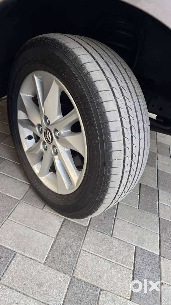 Toyota Innova Crysta 2.8 Gx At, 2016, Diesel