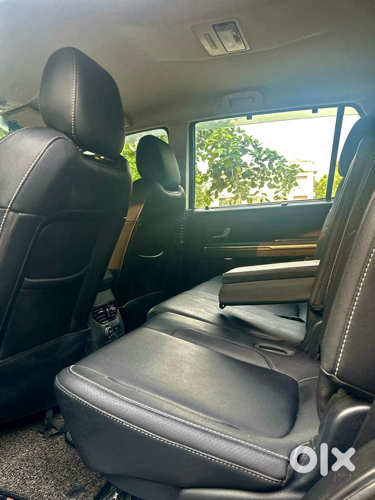 Tata Hexa 2.2 Xta 4x2 7 Str Dual Tone, 2018, Diesel