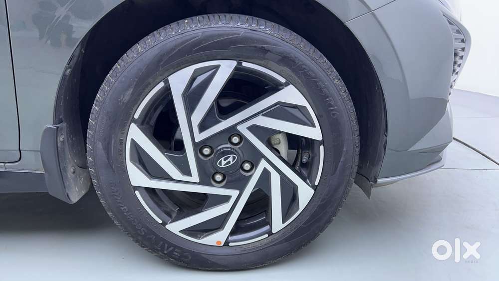 Hyundai New I20 1.2 Asta (o) Ivt, 2024, Petrol