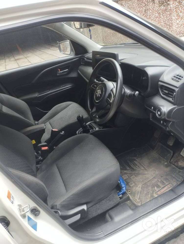 Maruti Suzuki Swift Vxi Optional, 2025, Petrol