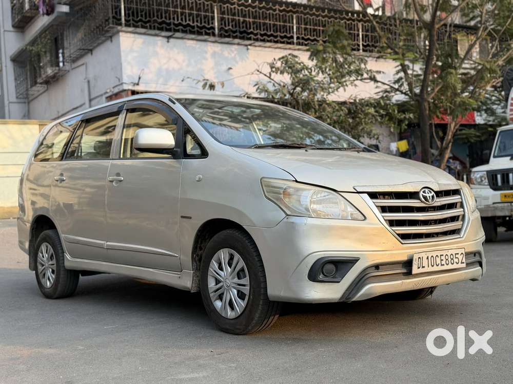 Toyota Innova 2.5 G (diesel) 8 Seater Bs Iv, 2015, Diesel