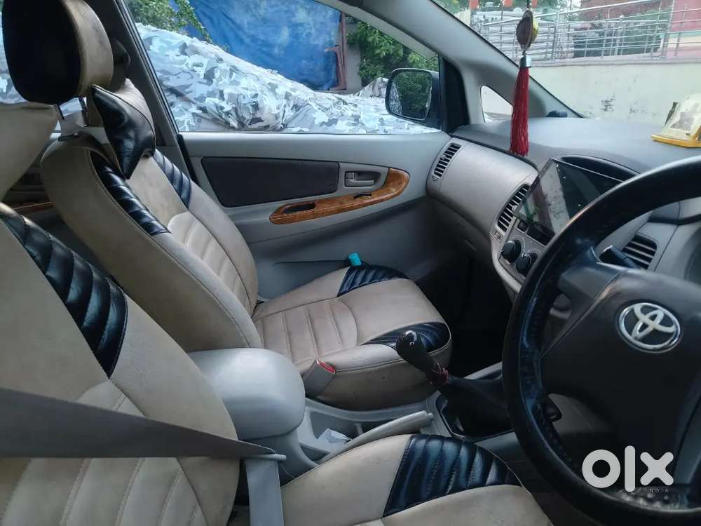 Toyota Innova 2013