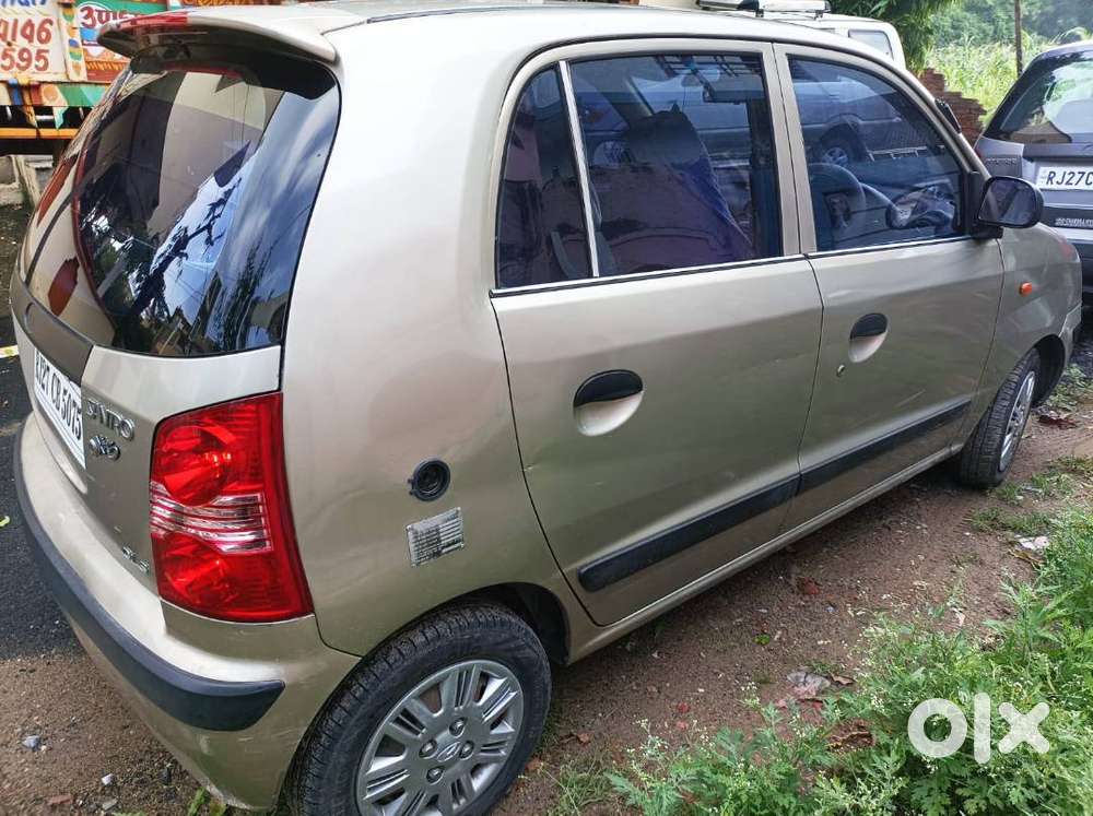 Single Hand Driven Hyundai Santro Xing Gls - Petrol