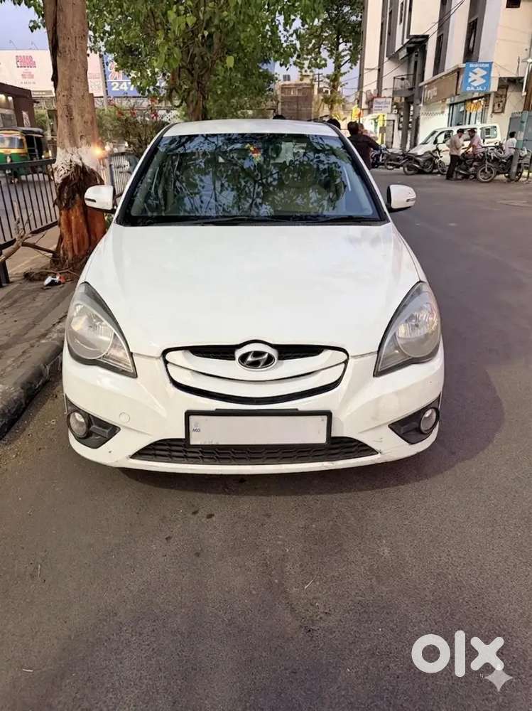 Hyundai Verna 2011 Model