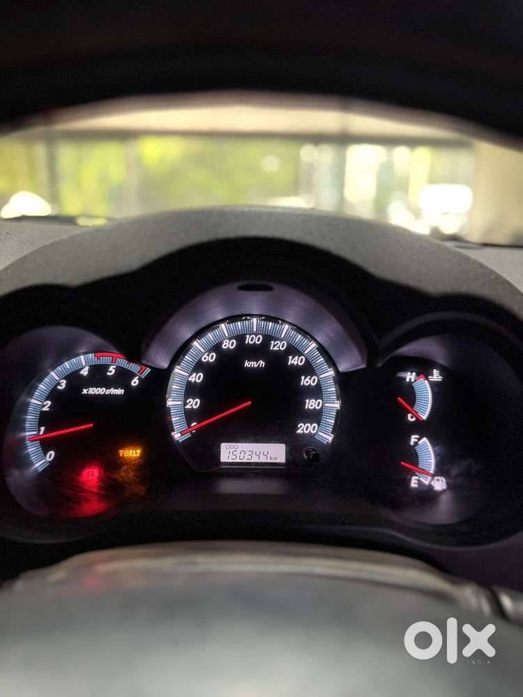 Toyota Fortuner 4x4 Manual Limited Edition, 2014, Diesel