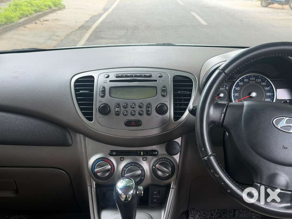 Hyundai I10 Sportz At, 2011, Petrol