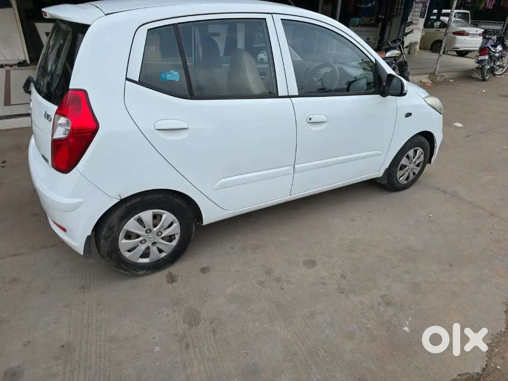 Hyundai I10 Sportz 2012 Model