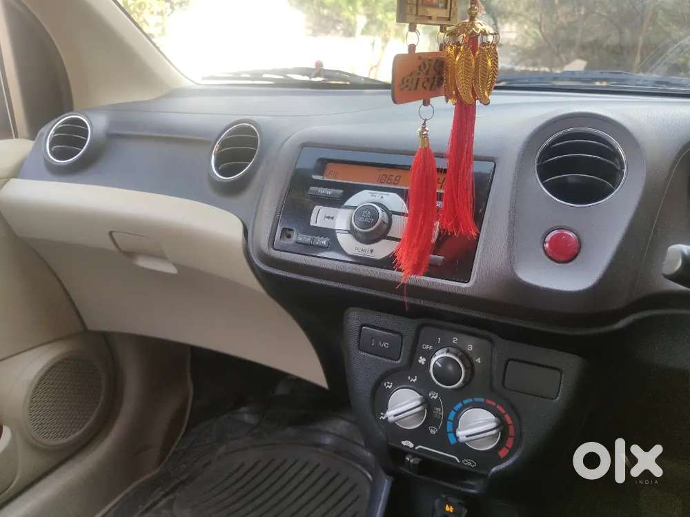 Honda Brio Petrol 2013 Well Maintained