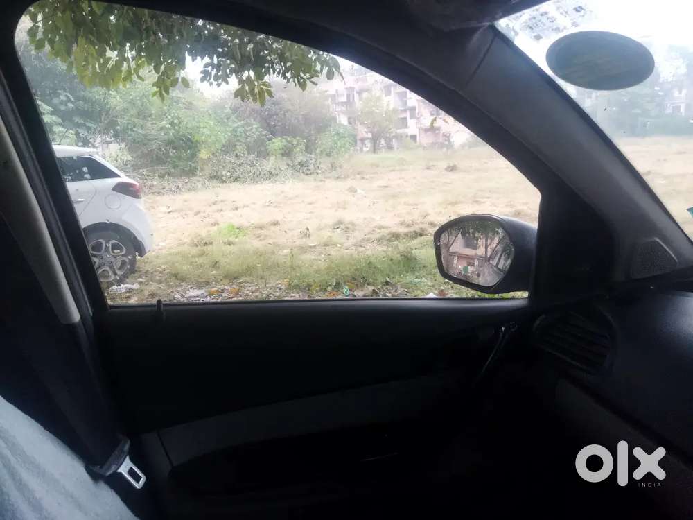 Tata Tiago Xm Petrol 2017