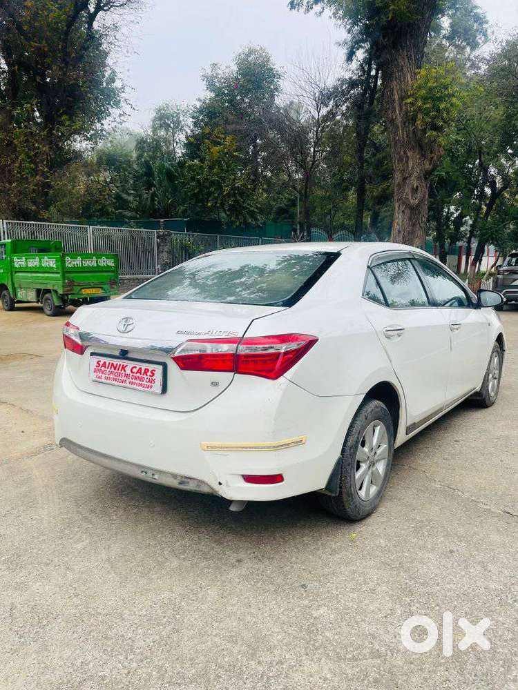 Toyota Corolla Altis 2013-2017 G At, 2014, Petrol