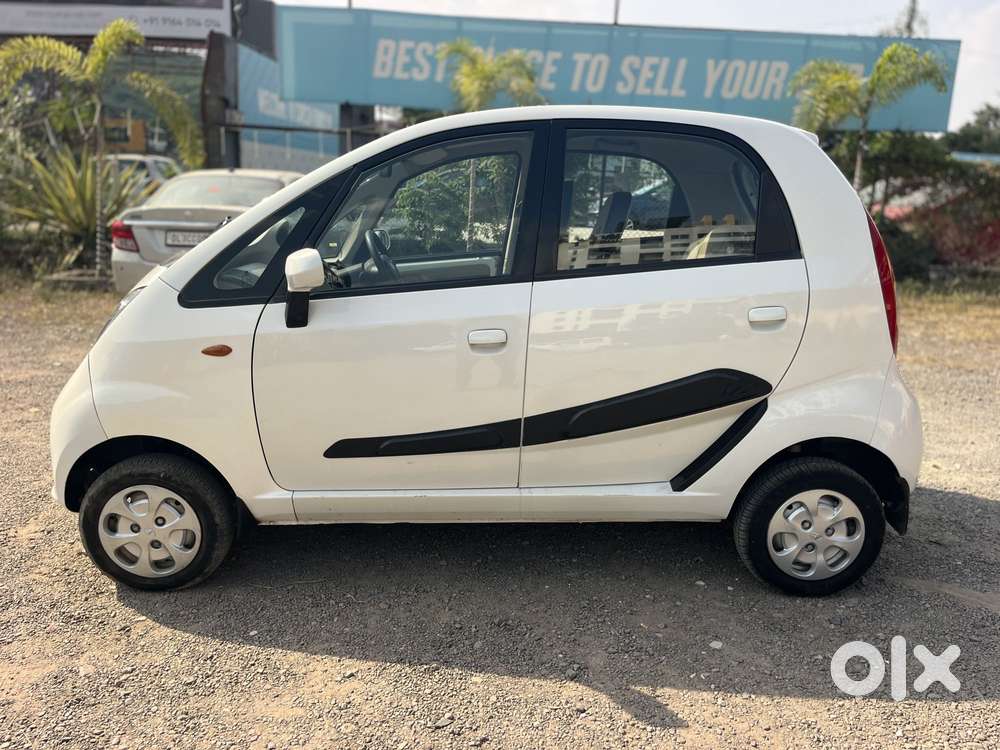 Tata Nano Genx Xta, 2016, Petrol