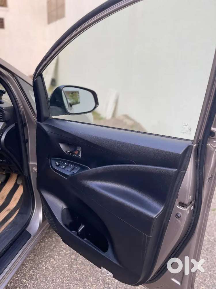 Toyota Innova Crysta