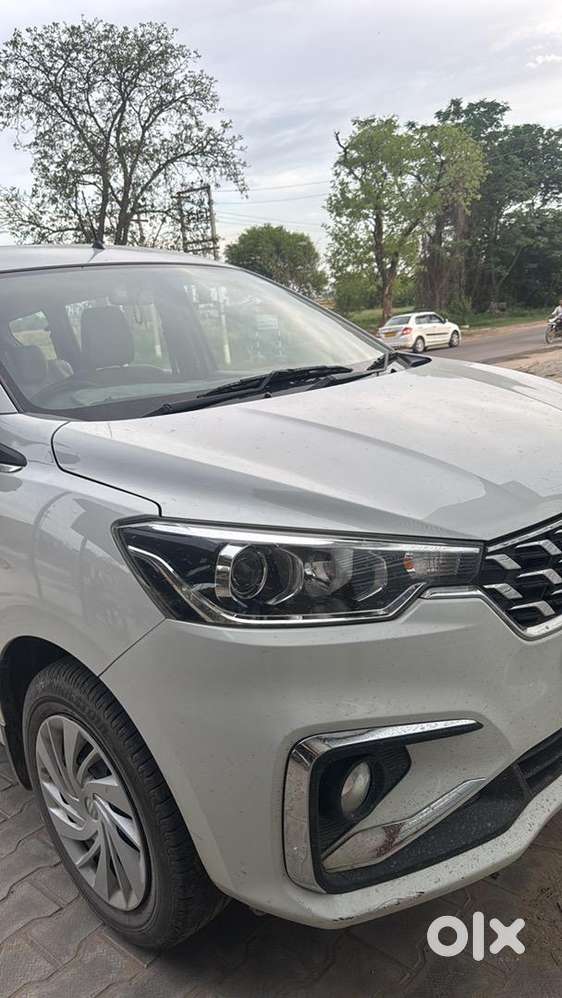 Maruti Suzuki Ertiga 2024 Petrol Well Maintained