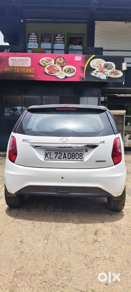 Tata Bolt Petrol 2016
