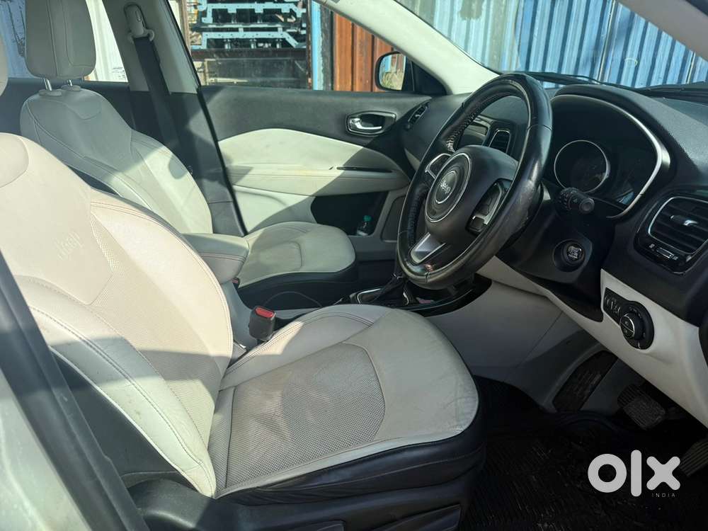 Jeep Compass    1.4 (o) Limited    2017