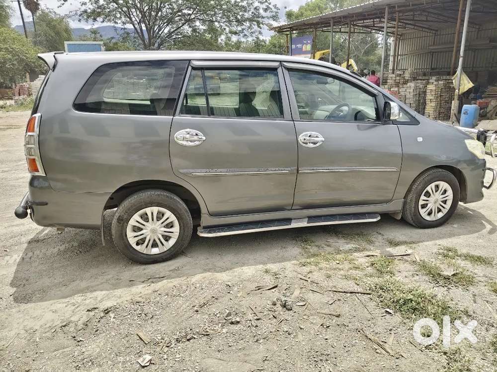 Toyota Innova 2013 Diesel 118000 Km Driven