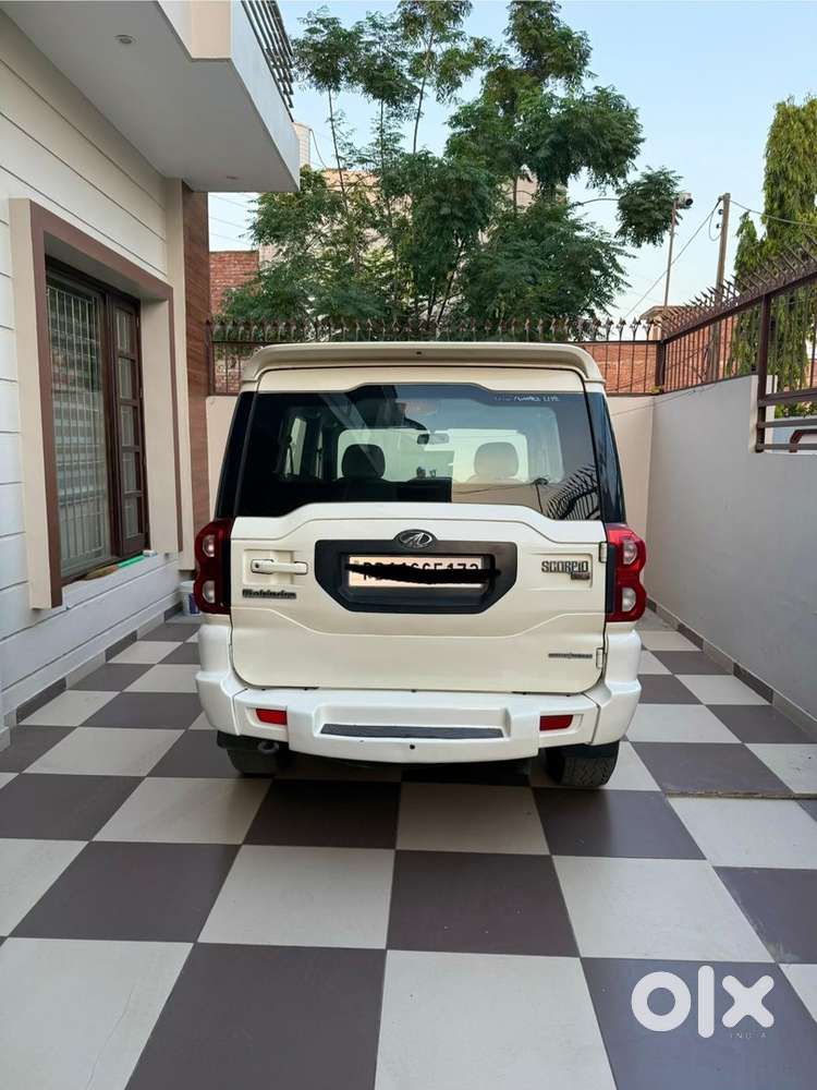Mahindra Scorpio Classic 2017