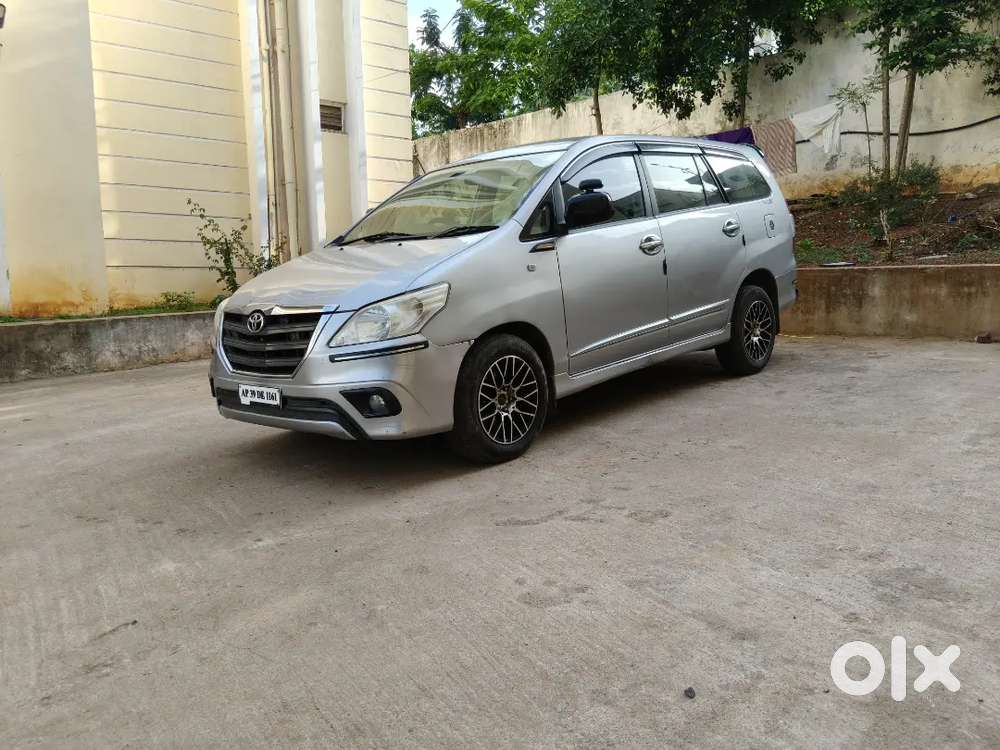 Toyota Innova 2016 Diesel 185000 Km Driven