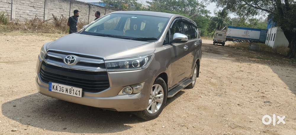 Toyota Innova Crysta 2017 Diesel Well Maintained
